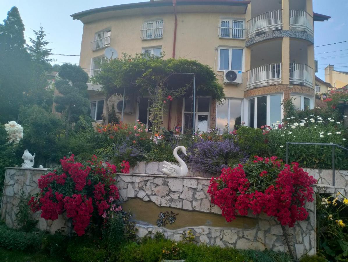 Guest House Bankja Eksteriør bilde
